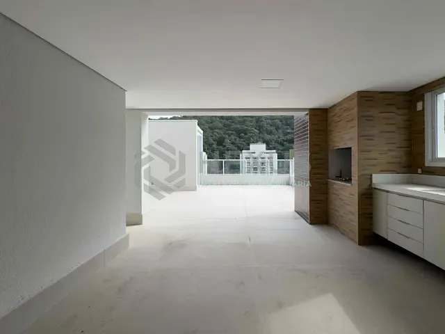 Cobertura / Penthouse 4 quartos e 6 banheiros, à venda, no bairro Pitangueiras em Guarujá