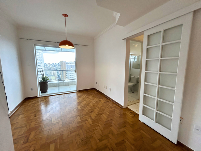Apartamento com 75m² 2 quartos e 1 banheiro, para alugar, no bairro Consolação em São Paulo