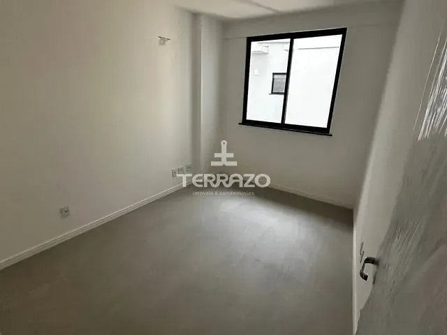 Cobertura / Penthouse com 149m² 3 quartos e 3 banheiros, à venda, no bairro Jardim Amália em Volta Redonda
