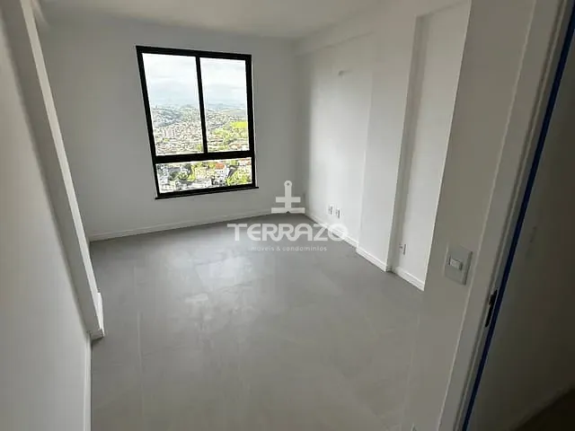 Cobertura / Penthouse com 149m² 3 quartos e 3 banheiros, à venda, no bairro Jardim Amália em Volta Redonda