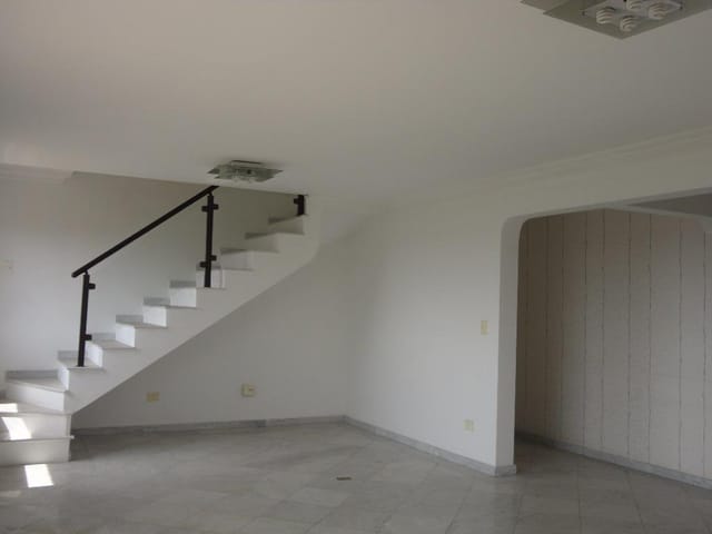 Cobertura / Penthouse com 336m² 4 quartos e 5 banheiros, à venda ou para alugar, no bairro Bosque Maia em Guarulhos