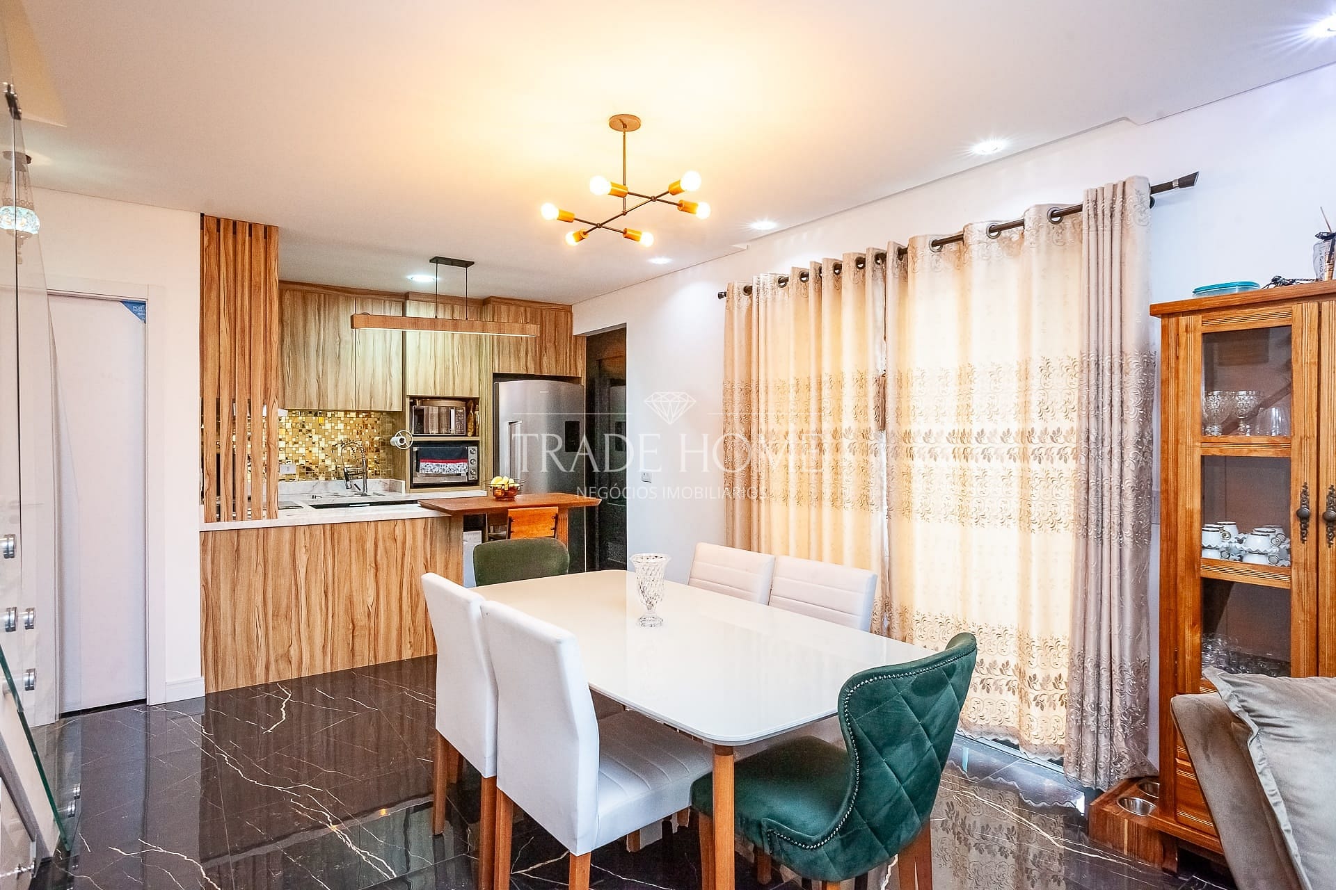 Cobertura, 3 quartos, 141 m² - Foto 2