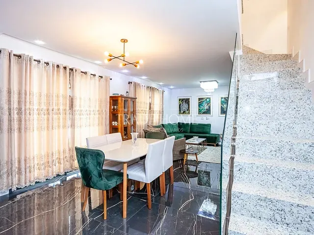 Cobertura / Penthouse com 200m² 3 quartos e 3 banheiros, à venda, no bairro Rebouças em Curitiba