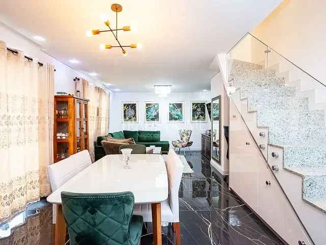 Cobertura / Penthouse com 200m² 3 quartos e 3 banheiros, à venda, no bairro Rebouças em Curitiba