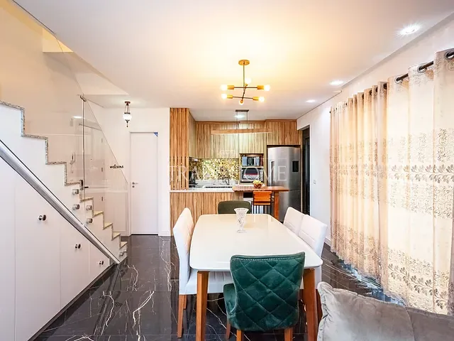 Cobertura / Penthouse com 200m² 3 quartos e 3 banheiros, à venda, no bairro Rebouças em Curitiba