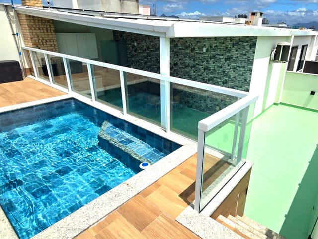 Cobertura / Penthouse 3 quartos e 1 banheiro, à venda, no bairro Costazul em Rio das Ostras