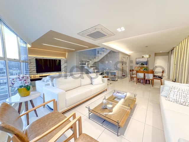 Cobertura / Penthouse com 310m² 3 quartos e 5 banheiros, à venda, no bairro Centro em Três Rios