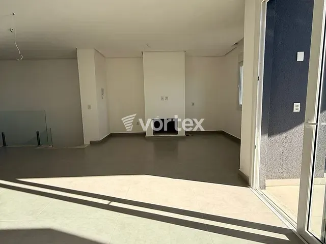 Cobertura / Penthouse 3 quartos e 4 banheiros, à venda ou para alugar, no bairro Centro em Uruguaiana