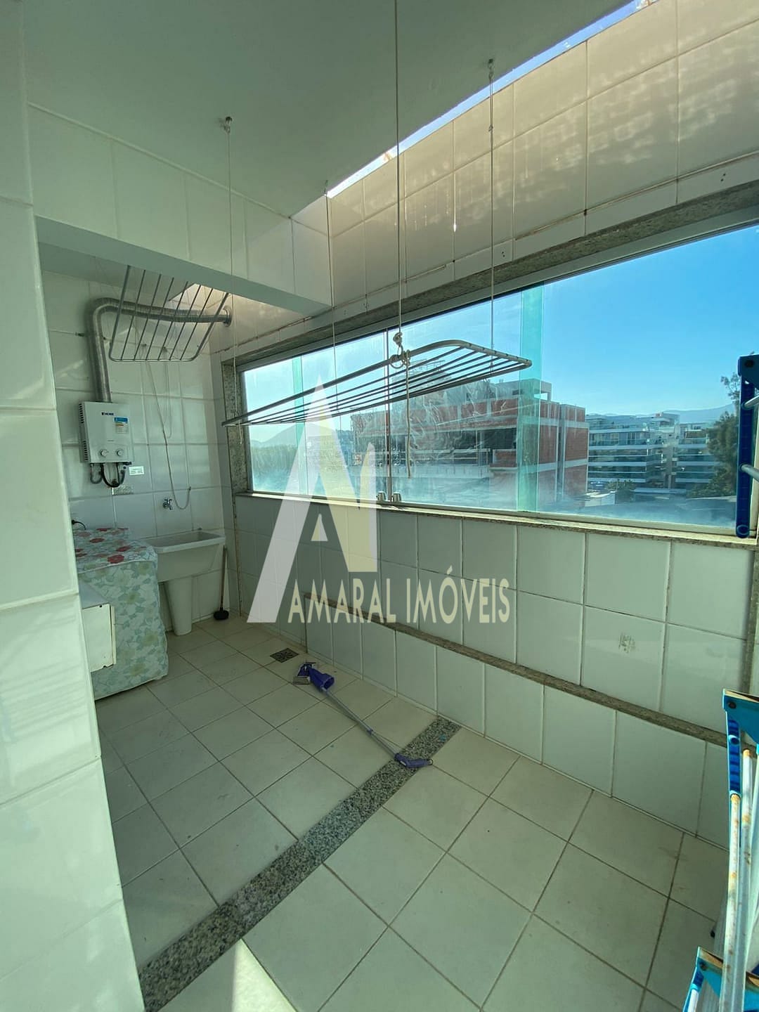 Cobertura para alugar com 2 quartos, 200m² - Foto 13
