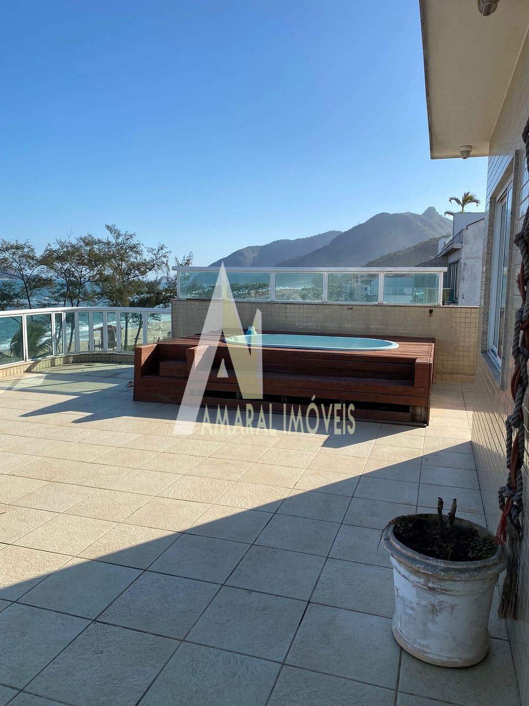 Cobertura para alugar com 2 quartos, 200m² - Foto 21