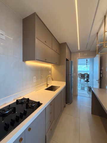 Cobertura / Penthouse 4 quartos e 3 banheiros, à venda ou para alugar, no bairro Centro em Campos dos Goytacazes