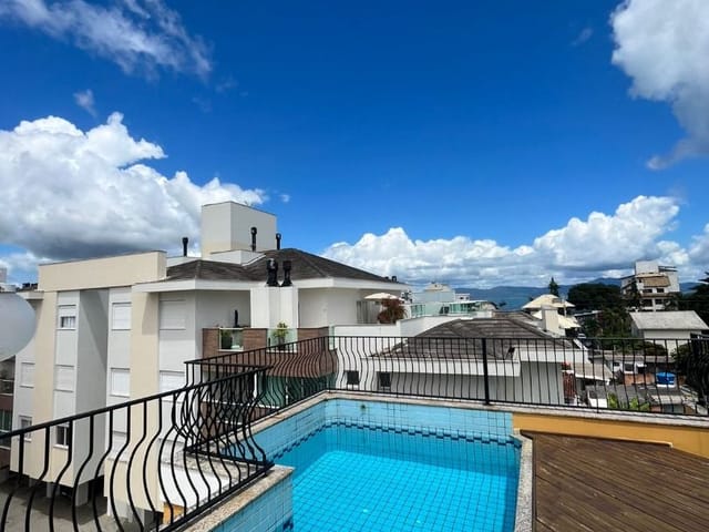 Cobertura / Penthouse com 220m² 3 quartos e 2 banheiros, à venda, no bairro Cachoeira do Bom Jesus em Florianópolis