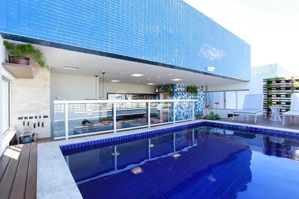 Cobertura, 3 quartos, 229 m² - Foto 2