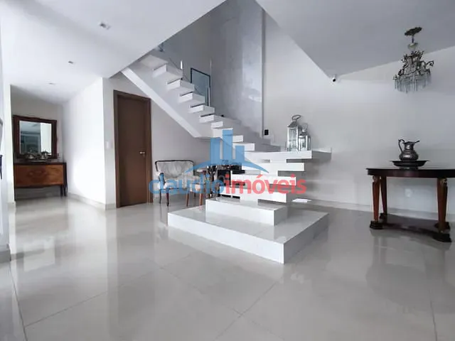 Apartamento 4 quartos e 7 banheiros, à venda ou para alugar, no bairro Santa Rosa em Barra Mansa