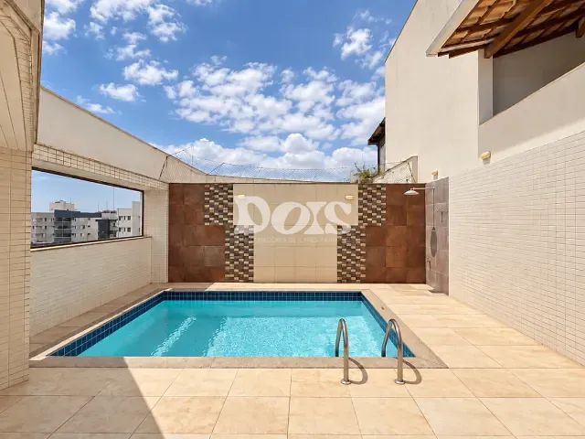 Cobertura / Penthouse 4 quartos e 5 banheiros, à venda, no bairro Jardim da Penha em Vitória