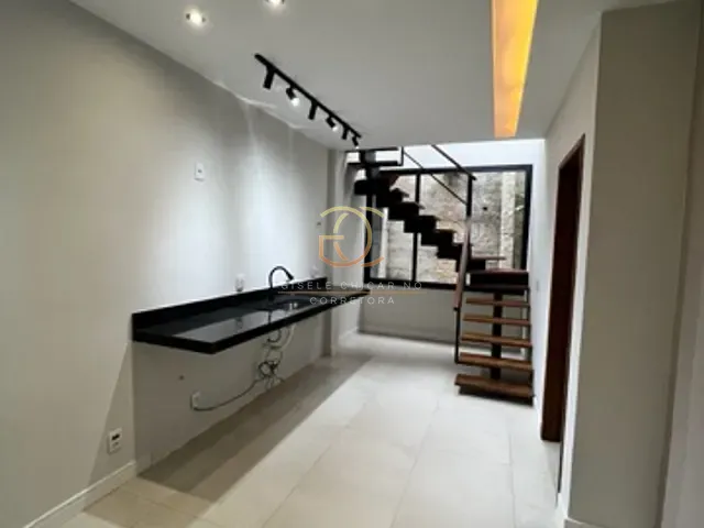 Cobertura / Penthouse 2 quartos e 2 banheiros, à venda ou para alugar, no bairro Santa Cruz em Valença
