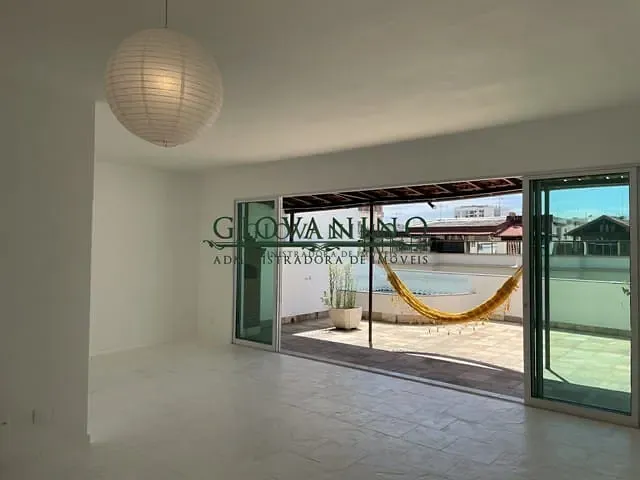 Cobertura / Penthouse com 228m² 4 quartos e 3 banheiros, à venda, no bairro Copacabana em Rio de Janeiro