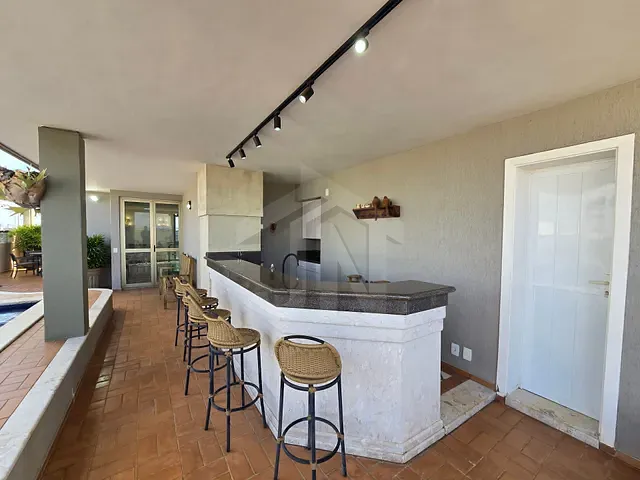 Cobertura / Penthouse 3 quartos e 4 banheiros, à venda, no bairro Centro em Ribeirão Preto