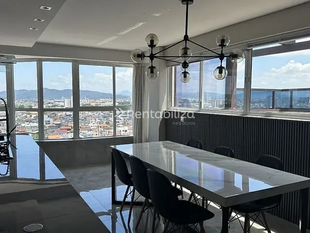 Cobertura / Penthouse com 247m² 3 quartos e 4 banheiros, à venda, no bairro Dom Bosco em Itajaí