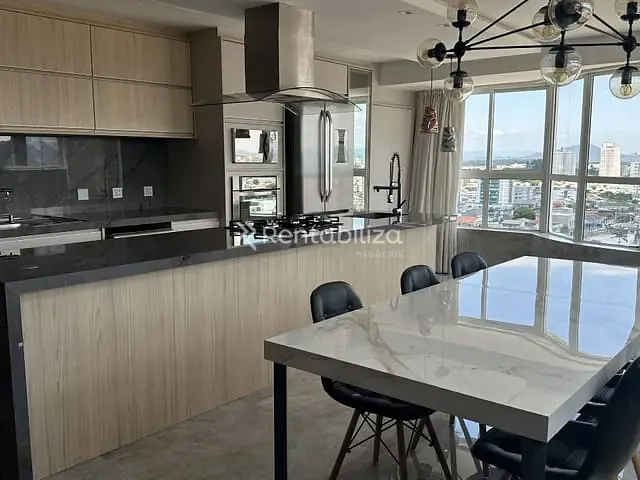 Cobertura / Penthouse com 247m² 3 quartos e 4 banheiros, à venda, no bairro Dom Bosco em Itajaí