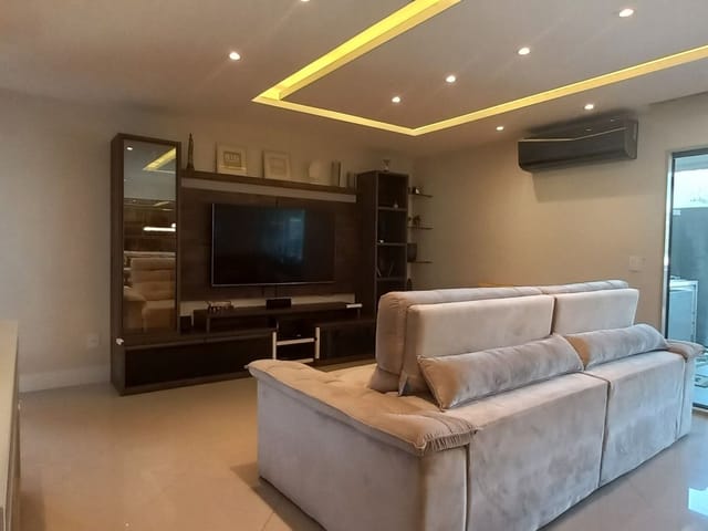Cobertura / Penthouse com 210m² 3 quartos e 1 banheiro, à venda, no bairro Vila Valqueire em Rio de Janeiro