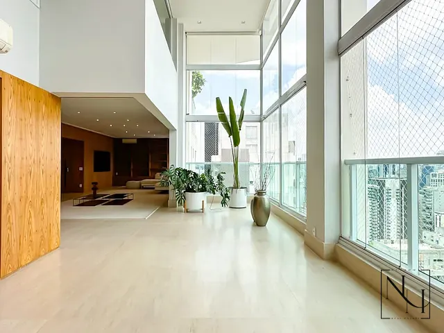 Cobertura / Penthouse com 410m² 3 quartos e 7 banheiros, à venda, no bairro Vila Olímpia em São Paulo