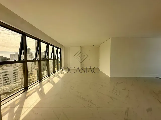 Cobertura / Penthouse à venda, no bairro Pioneiros em Balneário Camboriú