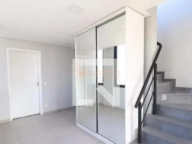 Cobertura / Penthouse 1 quarto e 1 banheiro, à venda, no bairro Pinheiros em São Paulo