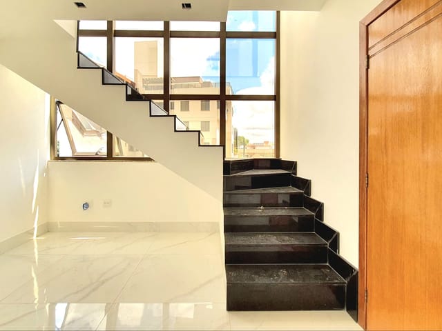 Cobertura / Penthouse com 240m² 4 quartos e 4 banheiros, à venda, no bairro Castelo em Não informado