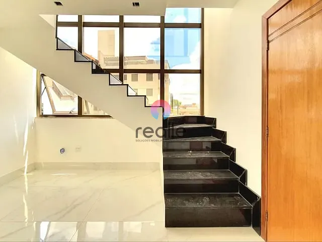 Cobertura / Penthouse com 240m² 4 quartos e 4 banheiros, à venda, no bairro Castelo em Não informado