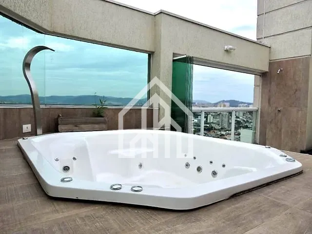 Cobertura / Penthouse 3 quartos e 3 banheiros, à venda, no bairro Vila Galvão em Guarulhos