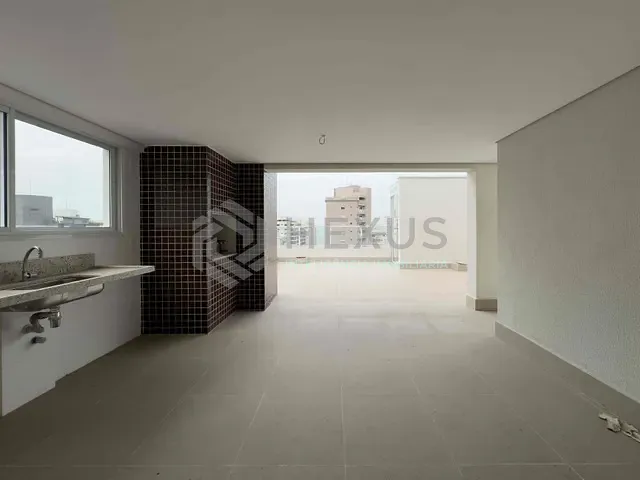 Cobertura / Penthouse 4 quartos e 6 banheiros, à venda, no bairro Pitangueiras em Guarujá