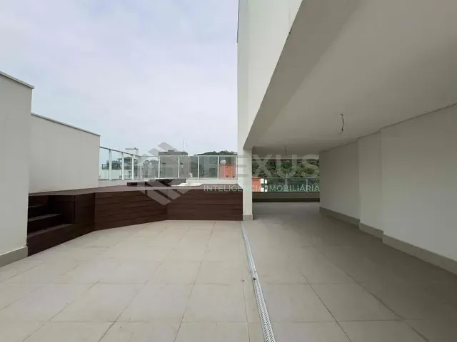 Cobertura / Penthouse 4 quartos e 6 banheiros, à venda, no bairro Pitangueiras em Guarujá