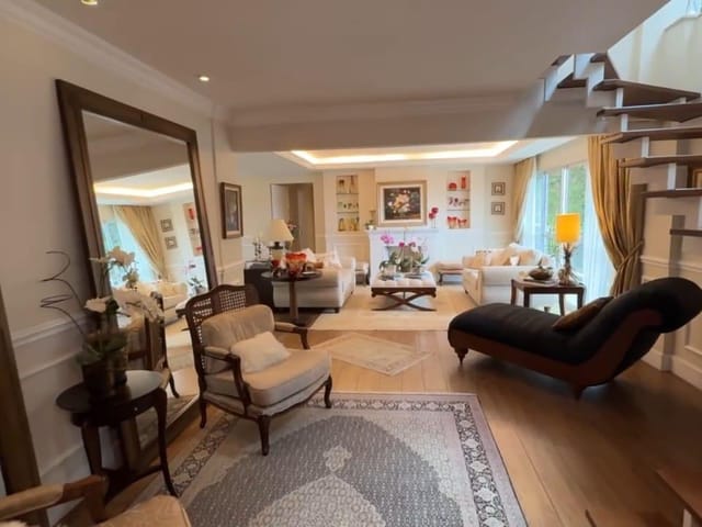 Cobertura / Penthouse 6 quartos e 3 banheiros, à venda, no bairro Valparaíso em Petrópolis