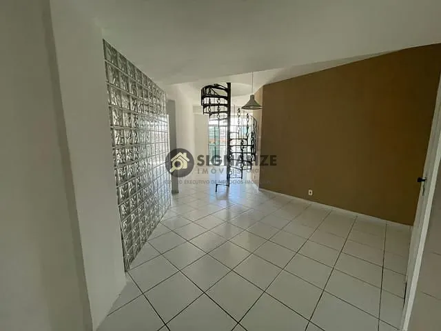 Cobertura / Penthouse 4 quartos e 3 banheiros, à venda, no bairro Algodoal em Cabo Frio