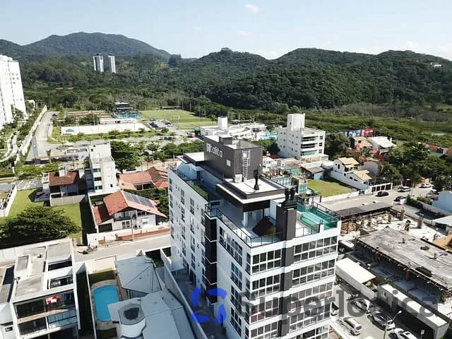 Cobertura / Penthouse com 430m² 4 quartos e 5 banheiros, à venda, no bairro Praia Brava em Itajaí