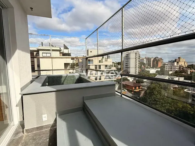 Cobertura / Penthouse 3 quartos e 3 banheiros, à venda, no bairro Centro em Uruguaiana