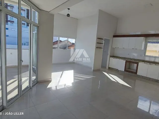 Cobertura / Penthouse com 109m² 3 quartos e 2 banheiros, à venda, no bairro Batel em Guarapuava