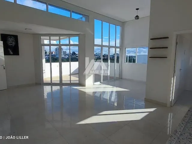 Cobertura / Penthouse com 109m² 3 quartos e 2 banheiros, à venda, no bairro Batel em Guarapuava