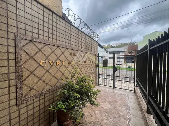 Cobertura / Penthouse 3 quartos e 1 banheiro, à venda, no bairro Bandeirantes em Juiz de Fora