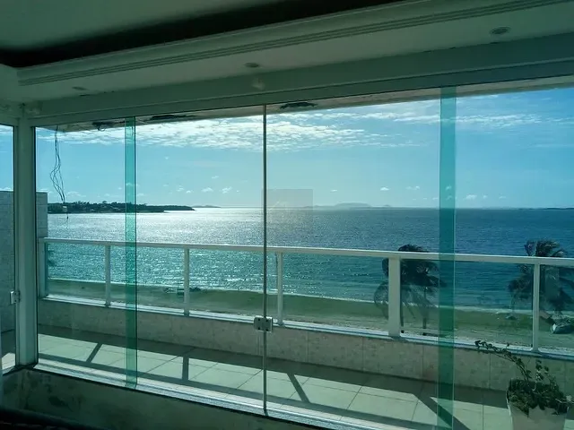 Cobertura / Penthouse com 300m² 4 quartos e 2 banheiros, à venda, no bairro Centro (Iguabinha) em Araruama