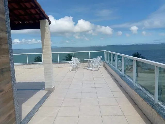 Cobertura / Penthouse com 300m² 4 quartos e 2 banheiros, à venda, no bairro Centro (Iguabinha) em Araruama