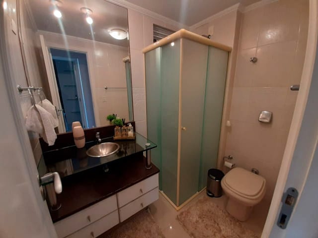 Cobertura / Penthouse com 385m² 4 quartos e 4 banheiros, à venda, no bairro Meia Praia em Itapema