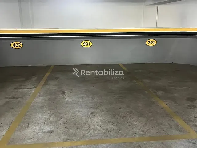 Cobertura / Penthouse 3 quartos e 4 banheiros, à venda, no bairro Centro em Balneário Camboriú