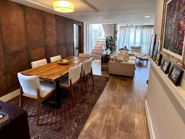 Cobertura / Penthouse 3 quartos e 1 banheiro, à venda, no bairro Centro em Petrópolis
