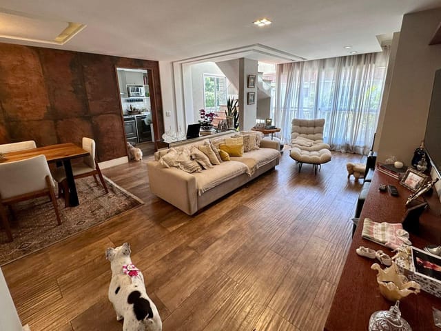 Cobertura / Penthouse 3 quartos e 1 banheiro, à venda, no bairro Centro em Petrópolis