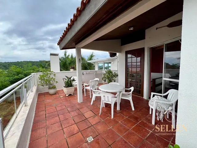 Cobertura / Penthouse com 232m² 4 quartos e 3 banheiros, à venda, no bairro Ponta das Canas em Florianópolis