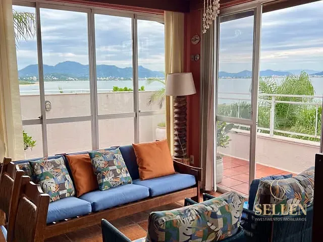 Cobertura / Penthouse com 232m² 4 quartos e 3 banheiros, à venda, no bairro Ponta das Canas em Florianópolis