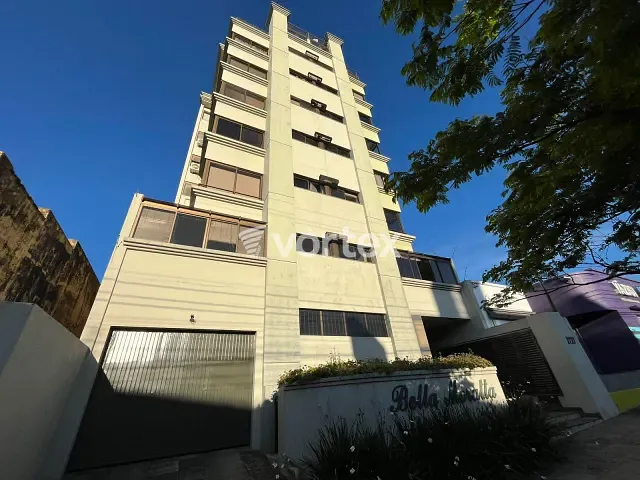 Cobertura / Penthouse com 195m² 3 quartos e 4 banheiros, à venda ou para alugar, no bairro Centro em Uruguaiana