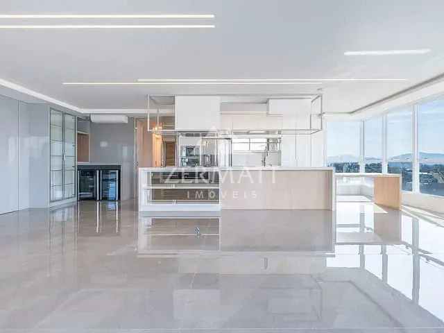 Cobertura / Penthouse com 400m² 3 quartos e 4 banheiros, à venda, no bairro Vila Nova em Blumenau